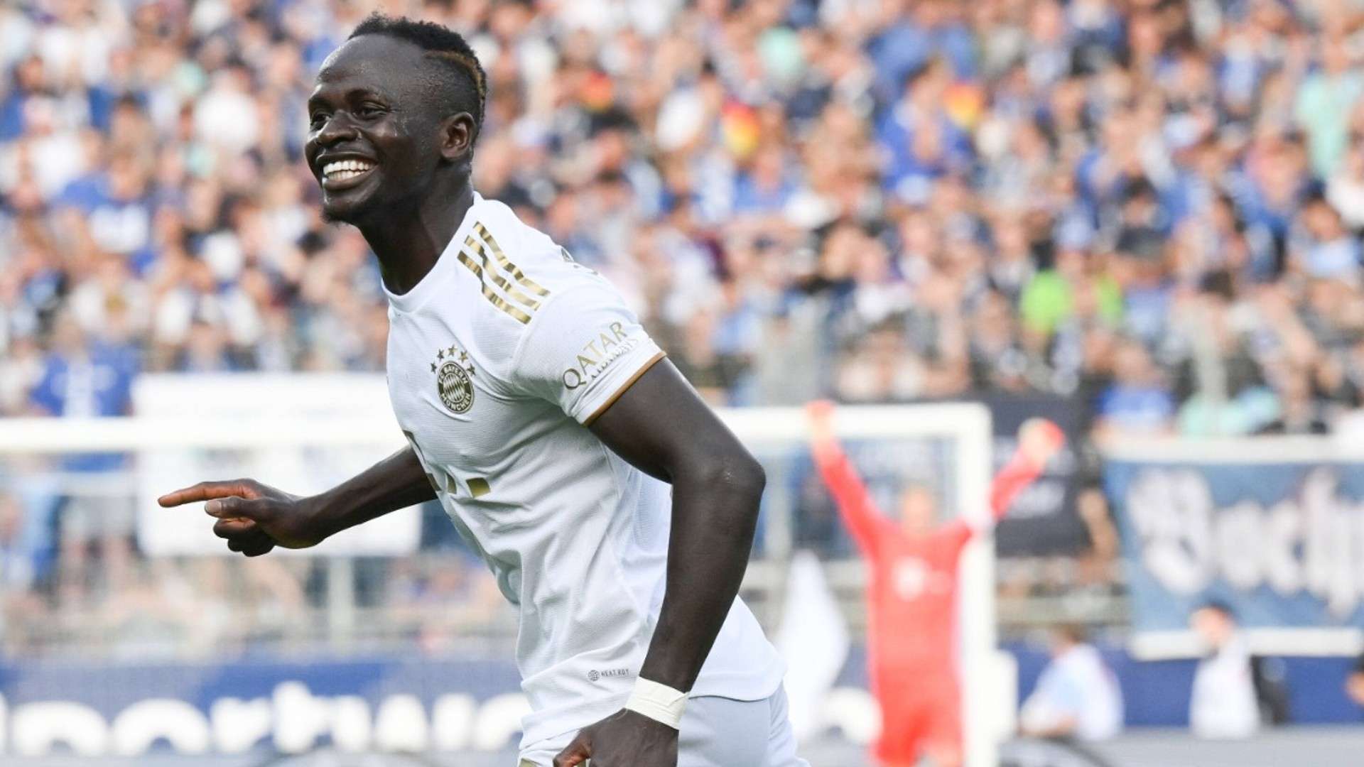 与加拿大在 与加拿大在